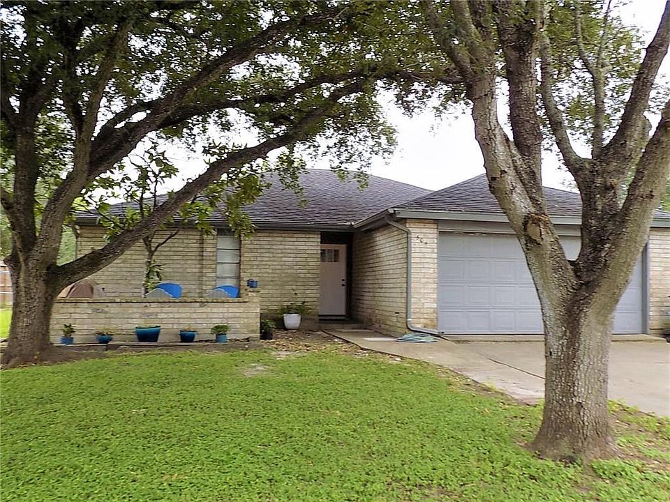1st image of 504 Vista Dr