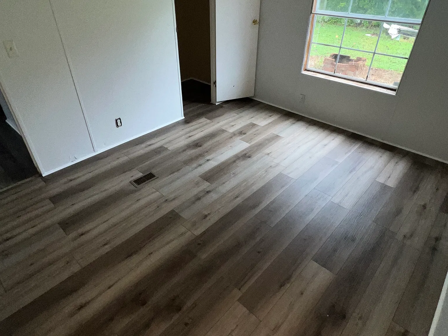 3 bed, 2044 sqft, $1,350 — Photo 4