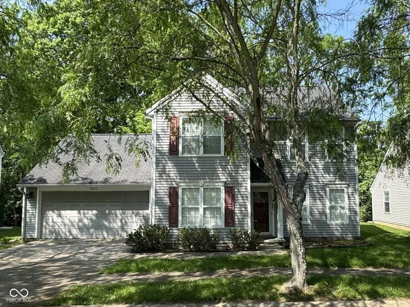 2242 S Sweetbriar Cir, Bloomington, IN 47401