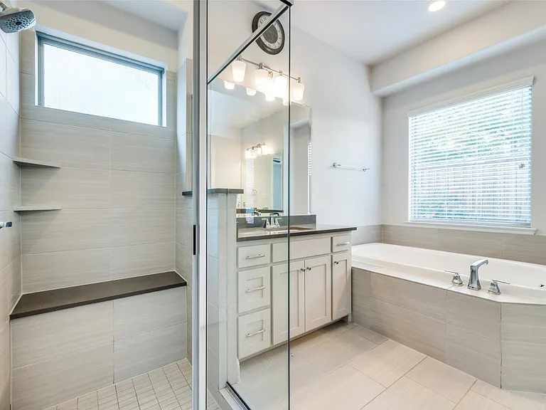 662 Thoroughbred Ave — Photo 1