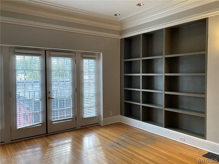 20 Tracy St #5 — Photo 7