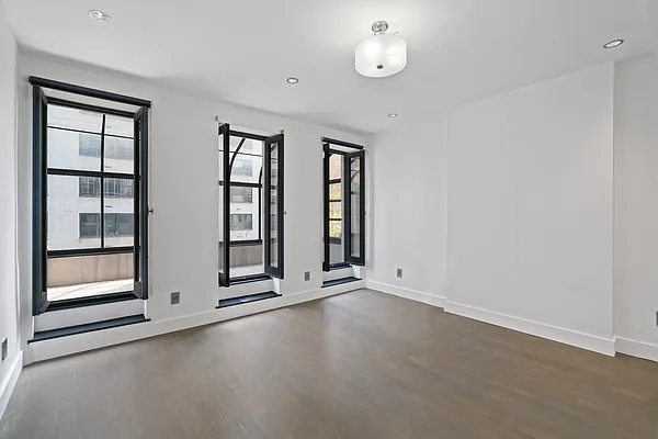 Rented by Nest Seekers International | media 19