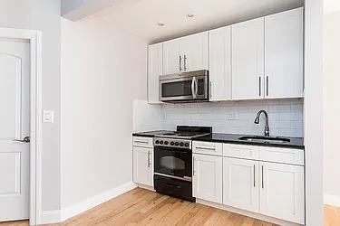 Rented by Living New York