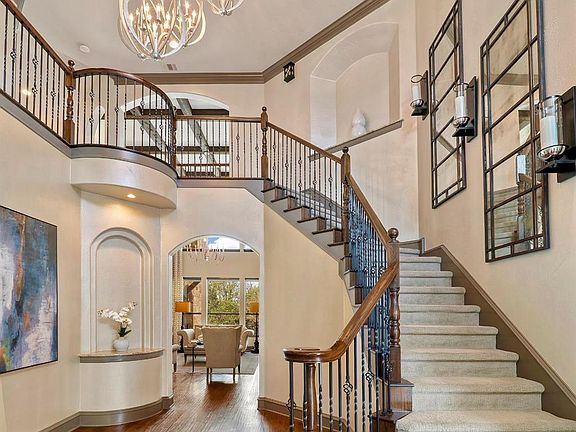 3rd image of 2104 University Club Dr