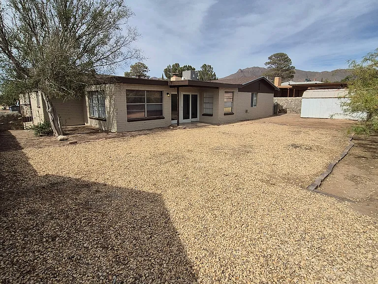 6644 Mariposa Dr — Photo 7