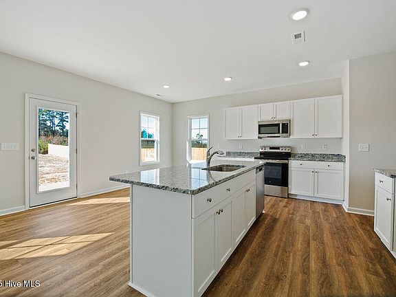 4th image of 385 Ashley Heights Drive