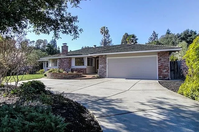 842 Starlite Ln photo 1