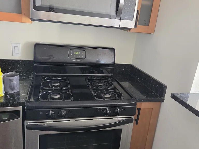 444 W Fullerton Pkwy — Photo 14