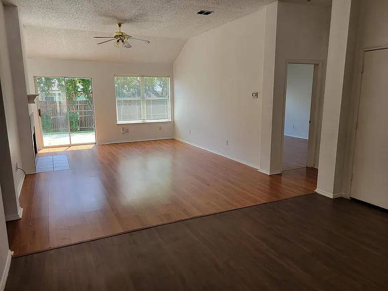 4901 Palm Ridge Dr — Photo 5