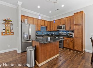 946 Warren Burgess Ln, Charlotte, NC 28205