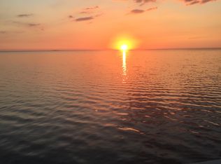 409 Windrush Bay Dr, Tarpon Springs, FL 34689