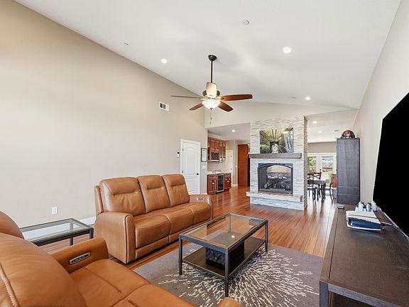 5th image of 1640 Jenna Place