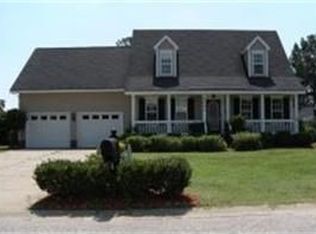 2921 Winton Dr, Fayetteville, NC 28306