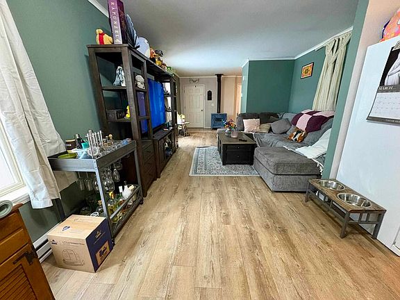 3rd image of 1242 Ketchikan Lakes Rd