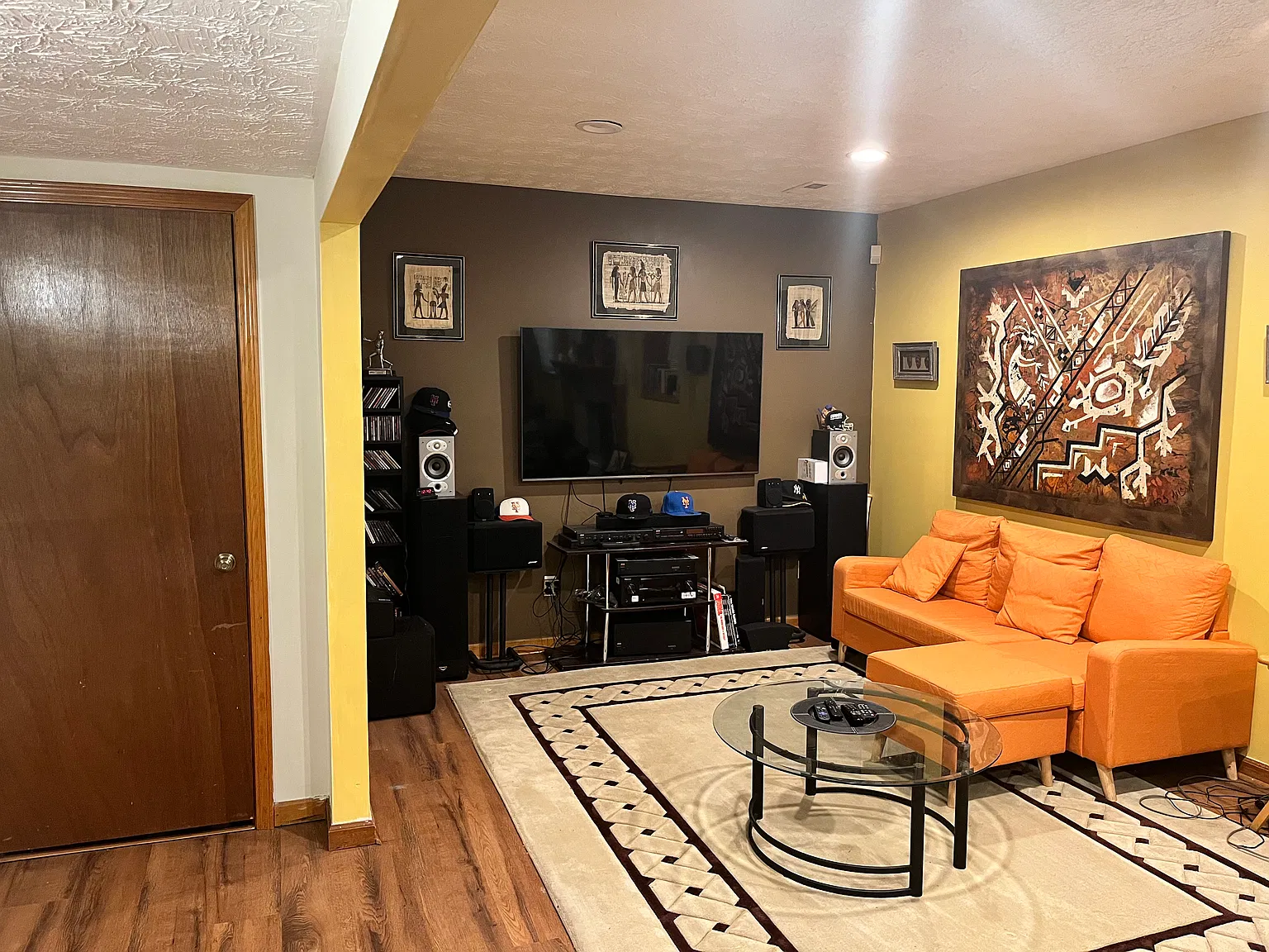 56 Bond Dr — Photo 2
