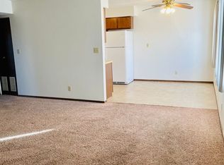 5515 S 31st St #8, Lincoln, NE 68516