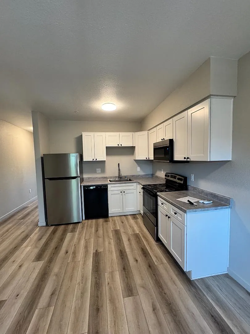 10977 Industrial Way - 203 — Photo 1