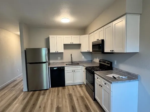 10977 Industrial Way, Truckee, CA