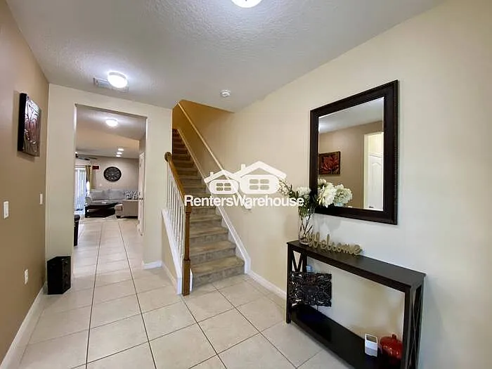 269 Primrose Dr — Photo 3