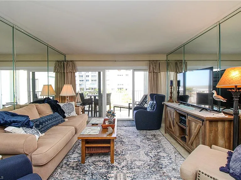 3443 Gulf Shore Blvd N #213 — Photo 13