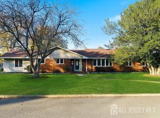 551 Rosewood Dr, Lanoka Harbor, NJ 08734