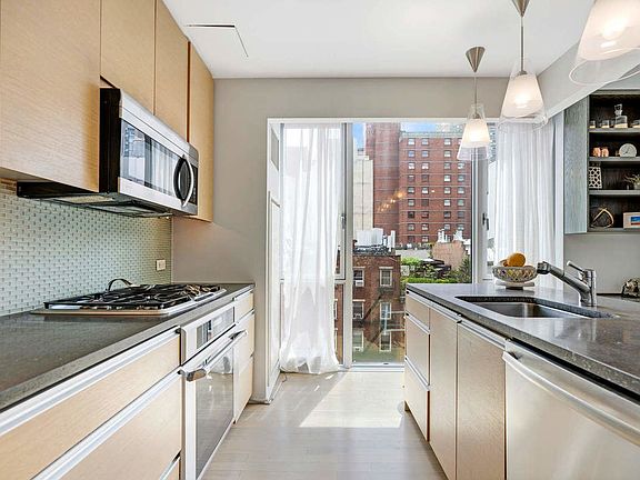 2nd image of 110 3rd Ave APT 6A