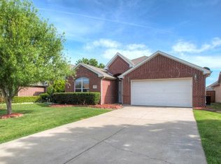 111 Shawnee St, Greenville, TX 75402