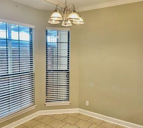 Kitchen breakfast nook.