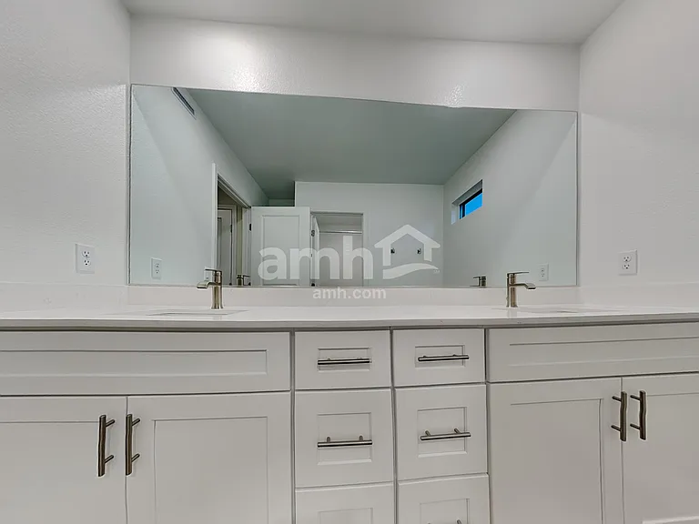 10375 Medusita St — Photo 16
