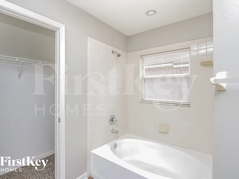 1703 Hulett Dr — Photo 10