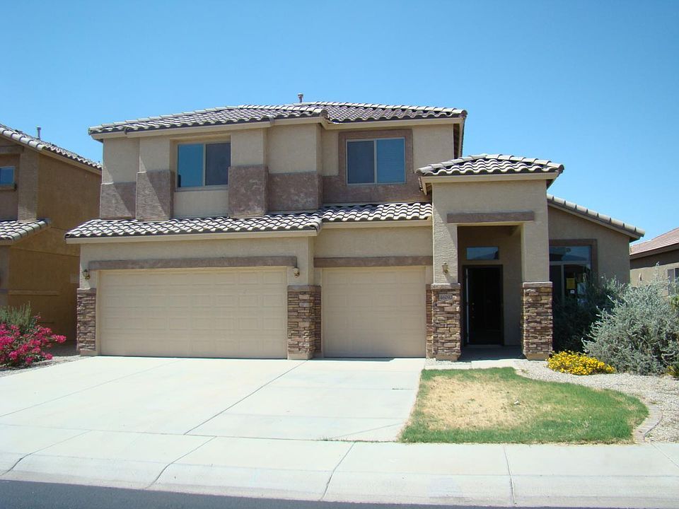 1st image of 46092 W Dirk St