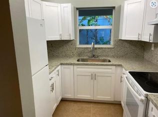 2452 Taylor St APT 101, Hollywood, FL 33020