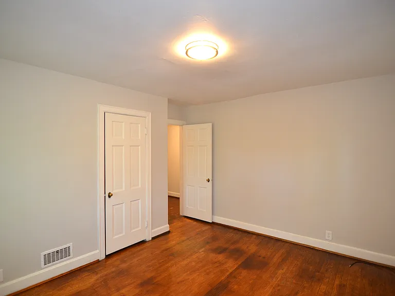 7620 Montgomery Rd — Photo 14