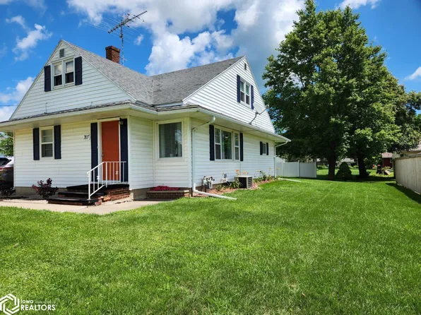 707 Butler St, Ackley, IA 50601