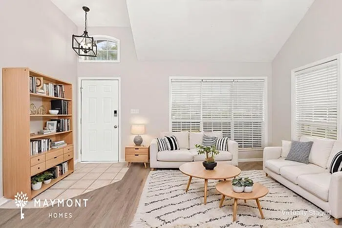 3 bed, 2.0 bath, 2043 sqft, $2,075 — Photo 4
