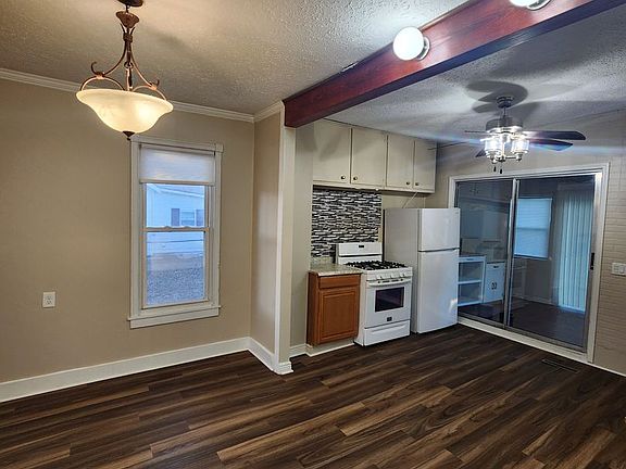 2nd image of 1816 Avenue C