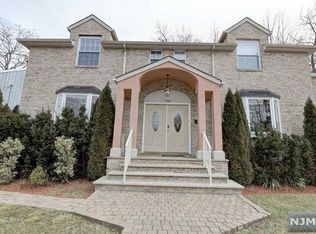 1547 River Rd, Teaneck, NJ 07666