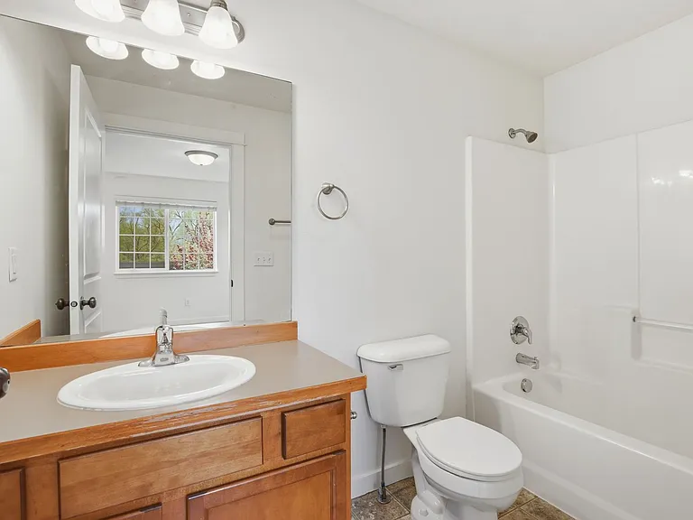 2222 Baxter Ln — Photo 9