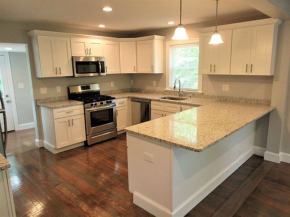 4th image of 284 Weymouth St Unit 284
