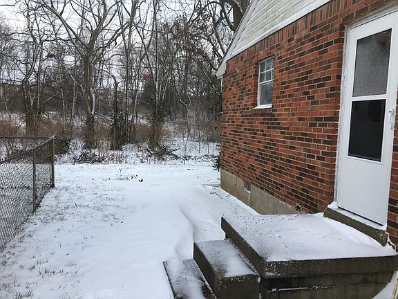 4th image of 2114 Lisa Cir