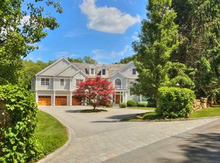 81 Lukes Wood Rd, New Canaan, CT 06840