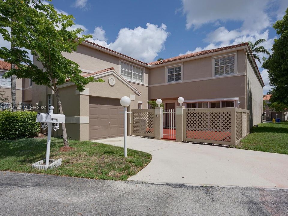 1st image of 11033 Chandler Dr #11033