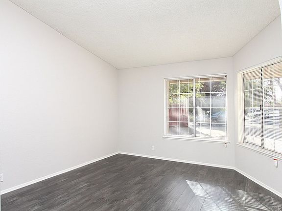 3rd image of 1506 W Avenue H15