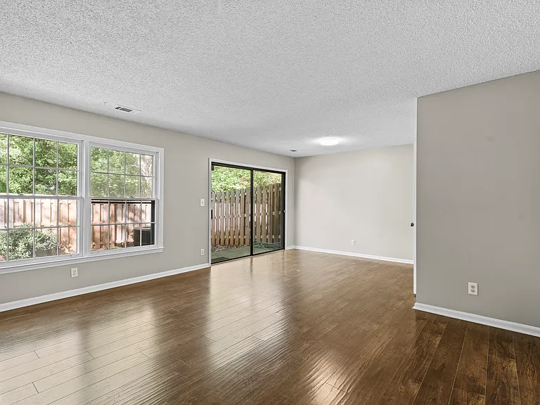 2798 Farmstead Rd SE — Photo 13