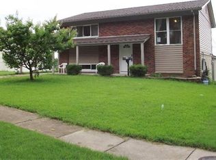 1608 Ville Gloria Ln, Hazelwood, MO 63042