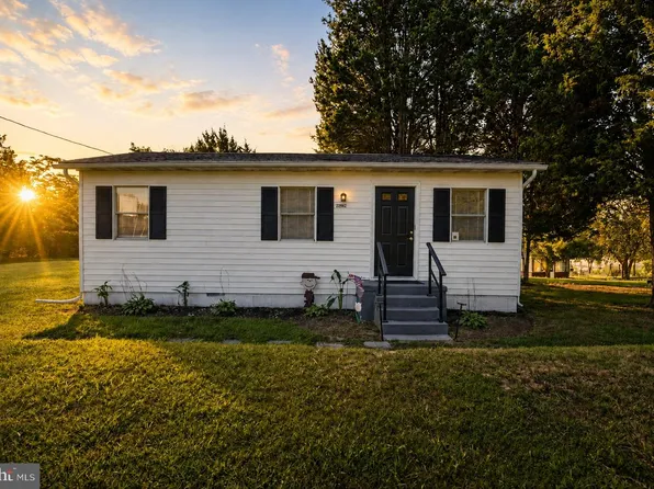 22642 Mill Creek Dr, Linden, MD 20618