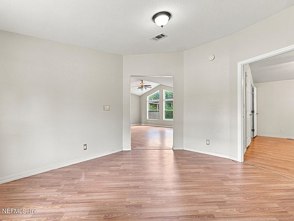 5th image of 219 PALMETTO BLUFF Road