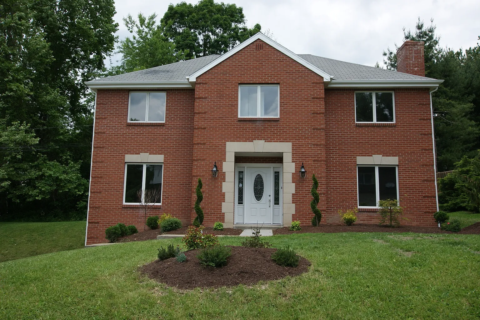 101 Regal Ct photo 1