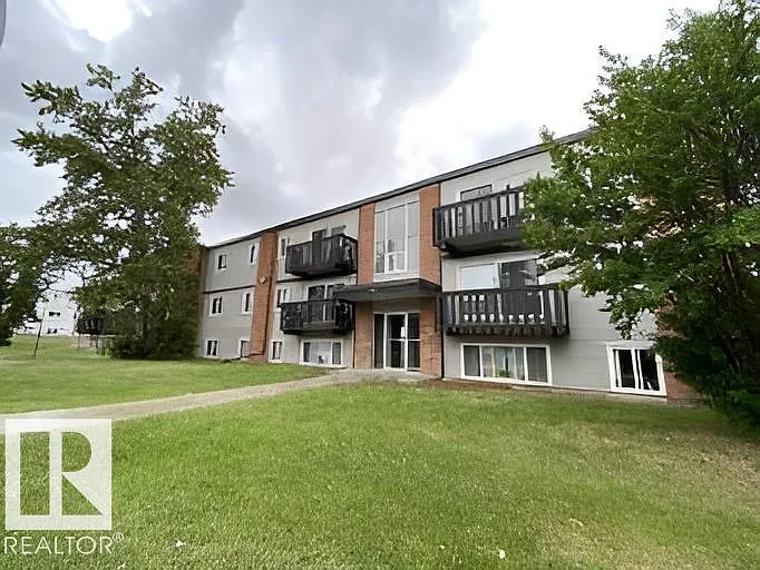 107 Village Acres NW — Photo 8