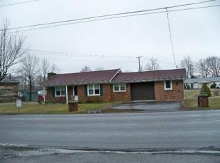 275 Hinton Rd, Shady Spring, WV 25918
